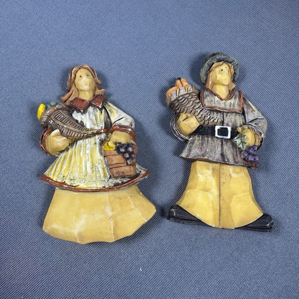 Vintage Pilgrim Man & Woman Ceramic Thanksgiving Magnets
